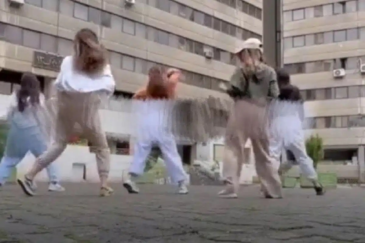 فیلم رقص در اکباتان لینک اصلی و کیفیت بالا 